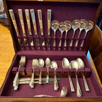 Community Silverplate
