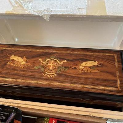Very rare Franklin mint music box Grand opera