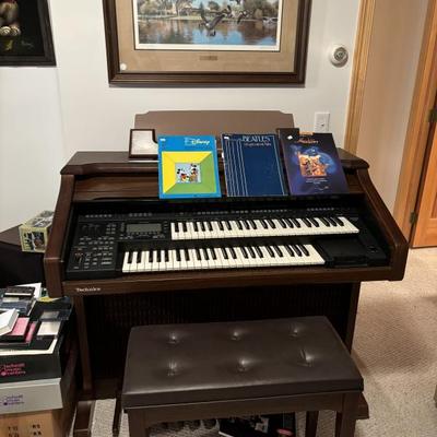 Techniques Oregon 180 piece orchestra 25K new Priced to sell