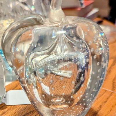 Stunning glass paperweight