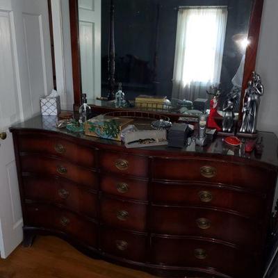 MATCHING DRESSER WITH MIRROR