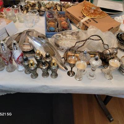 TABLE TOP DECOR AND PLACE SETTINGS