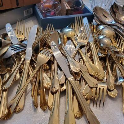 GOLD PLATED FLATWARE
