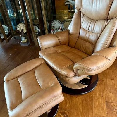 Lane swivel Recliners w/ ottomans