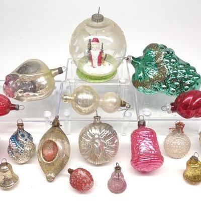 (19) Vintage Figural Glass Christmas Ornaments
