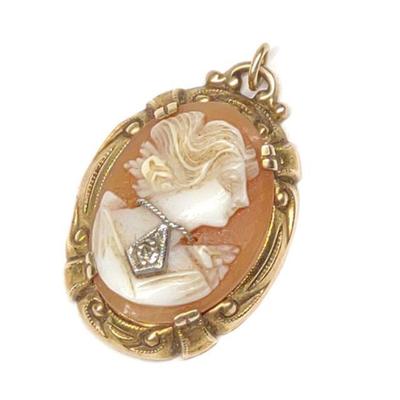 10K Gold Habille Cameo Necklace Pendant