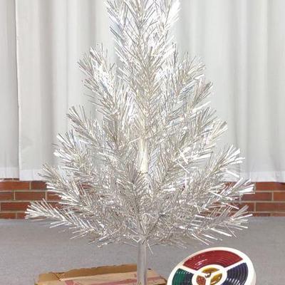 Vtg Evergleam 4ft Aluminum Christmas Tree w/ Box