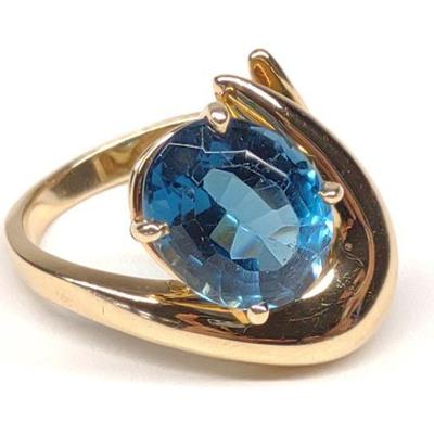 14K Yellow Gold Blue Topaz Ring (sz 7)