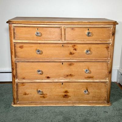 PINE CHEST OF DRAWERS | 5-drawer dresser with glass pulls. - l. 46 x w. 22 x h. 38-1/2 in

