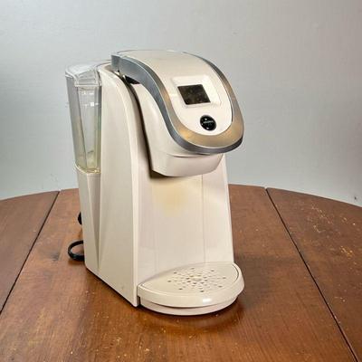 KEURIG 2.0 COFFEE MAKER | l. 14 x w. 9 x h. 14 in

