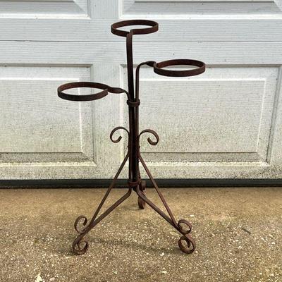 WROUGHT IRON PLANT HOLDER | Wrought iron tripod plant pot holder with scrolled base. - l. 15 x w. 13 x h. 25.5 in

