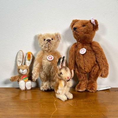 (4PC) STEIFF BEARS & BUNNIES | Including a pair of Steiff bears set in their original tin, and two different Steiff rabbits. - l. 7 x...
