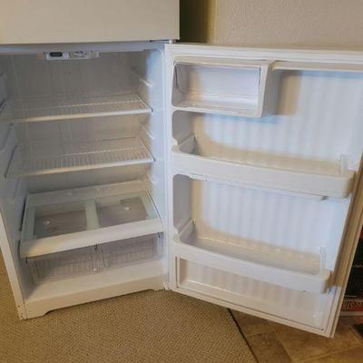 Kenmore Refrigerator (Apartment)