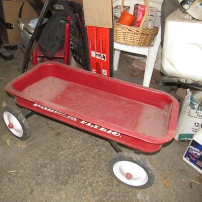 Radio flyer wagon 