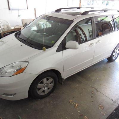 2006 Toyota Sienna Van 