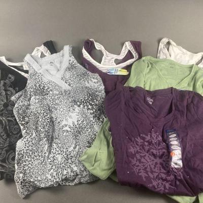 Lot 22 | Lot Of New Tank Tops & Long Sleeve Shirts
