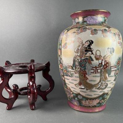 Lot 165 | Large Satsuma Vase
