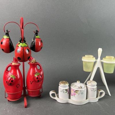 Lot 151 | Vintage Salt & Pepper Shakers
