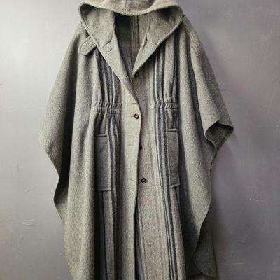 Lot 191 | Vintage Wool Hooded Cloak/Cape
