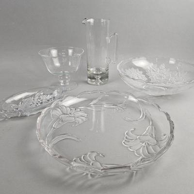 Lot 240 | Vintage Studio Nova Frosted Servers & More!
