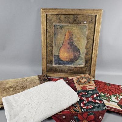 Lot 261 | Vintage Decor Print & Table Linens
