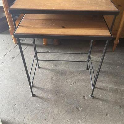 Lot 420 | Vintage Nesting Tables

