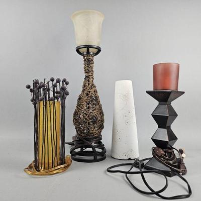 Lot 293 | Vintage Accent Lamps

