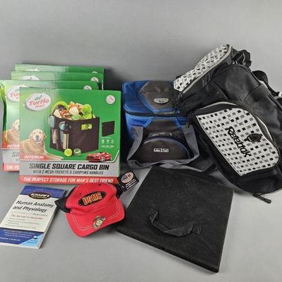 Lot 95 | Vtg Reebok Gym Bag, Cooler Bag & More!
