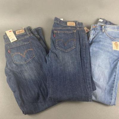Lot 13 | 2 New Pair 10 Straight Levi Jeans & More
