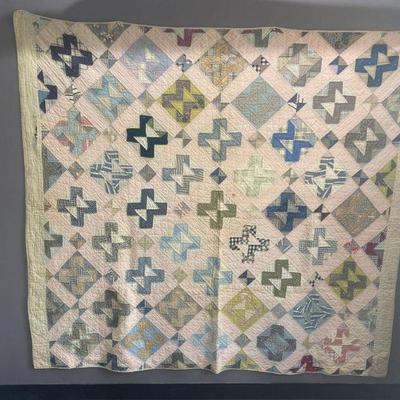 Lot 465 | Vintage Handmade Quilt
