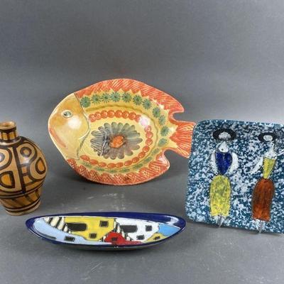 Lot 333 | Italian Pottery Lot
