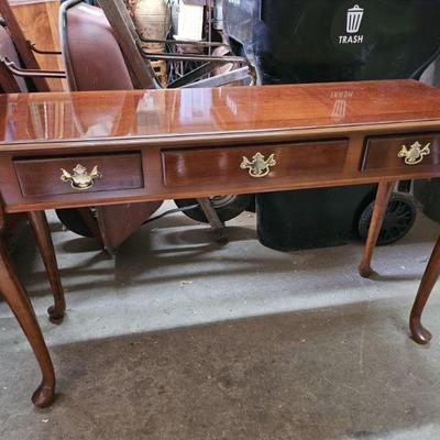 Lot 219 | Vintage Queen Anne Style Console Table
