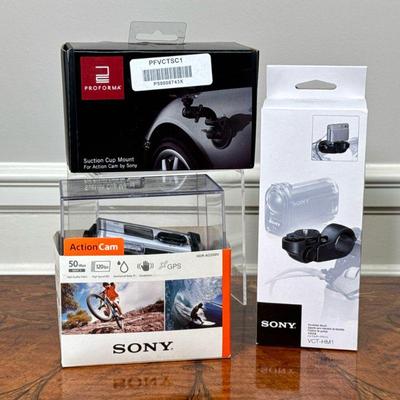 (3PC) SONY ACTION CAM GROUP | Including an action cam HDR-AS200V, a proforma suction cup mount, and a Sony handlebar mount.


