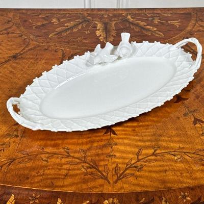 VICTORIAN BIRD PORCELAIN TRAY | Oval porcelain tray with small pair of birds with nest form border. - l. 15 x w. 7.5 in

