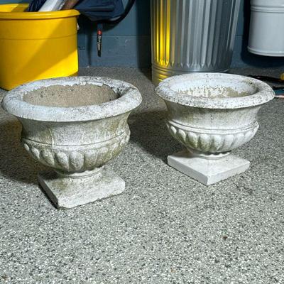 (2PC) PAIR CONCRETE PLANTERS | White concrete urn planters with small pedestal vase. - h. 11.5 x dia. 15 in

