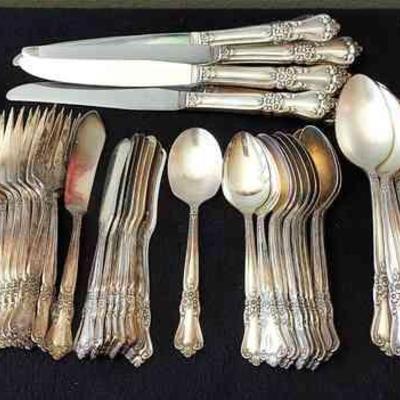 W.A. Rogers Sectional Oneida Silverplated Flatware * 50 Pieces
