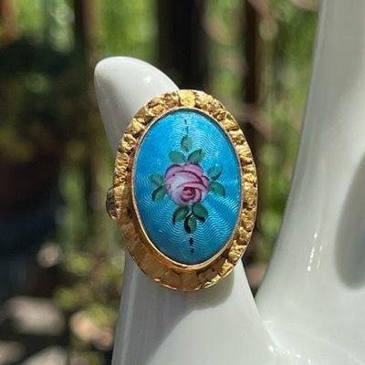 Stunning! 14K Gold Ring W/ Large Blue Enameled Oval Rose Center * Natural Gold Nuggets Surrounding
