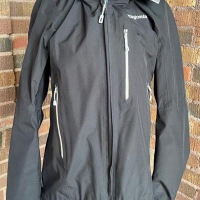 Patagonia Women's Size Small Light Weight Jacket