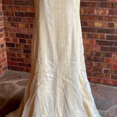 Catherine Deane Size 10 Lace And Satin Bridgerton Style Wedding Dress