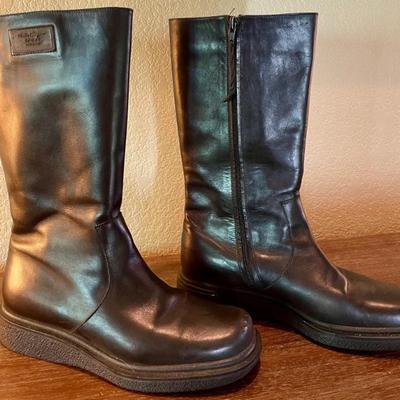 Black Leather Salvatore Ferragamo Sport Boots Italy Ladies Size 8 