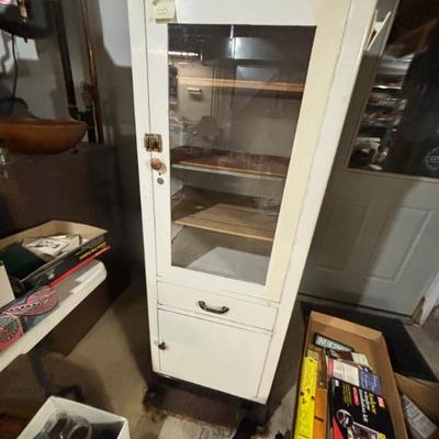 enamel Dr. cabinet