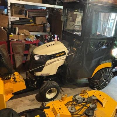 cub cadet lawn tractor 