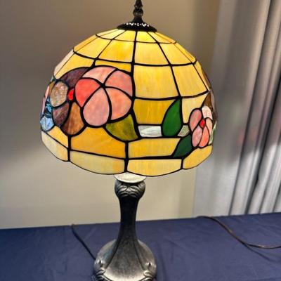 Tiffany Style Stained Glass Table Lamp