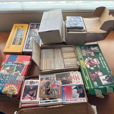 #1004 • Over 3000 Baseball, Hockey, NFL, Basketball Cards
