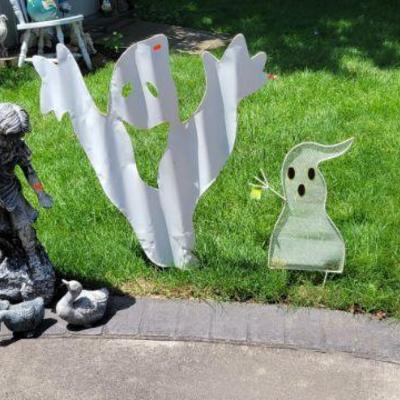 BOO!