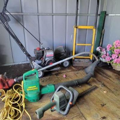 Garden Tools, Edger, Blower and Trimmer