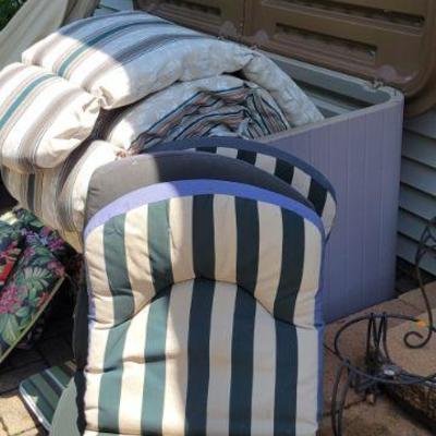 More Cushions and LARGE Deck Box