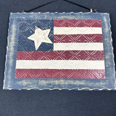 AMERICAN FLAG DECOR SIGN