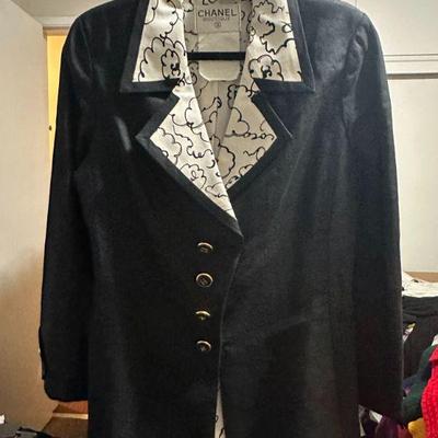 Chanel blazer 1990s