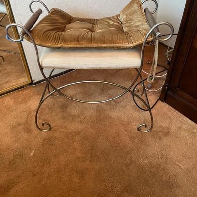 1950'S VANITY BENCH